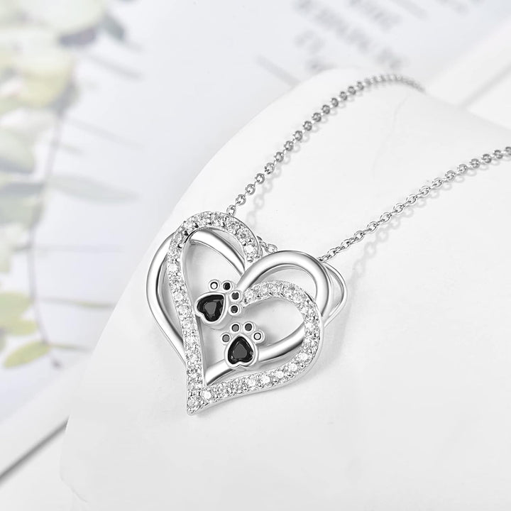 Silver Necklace Méabh with Heart and Paw Prints