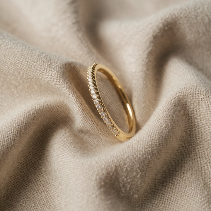 Gold Band Ring Laoise with Zirconia