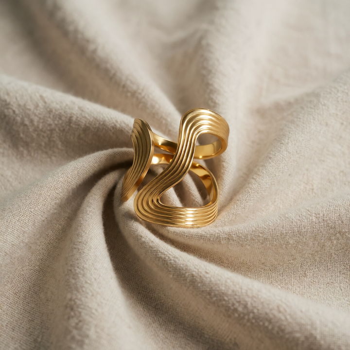 Gold Wave Ring Niamh