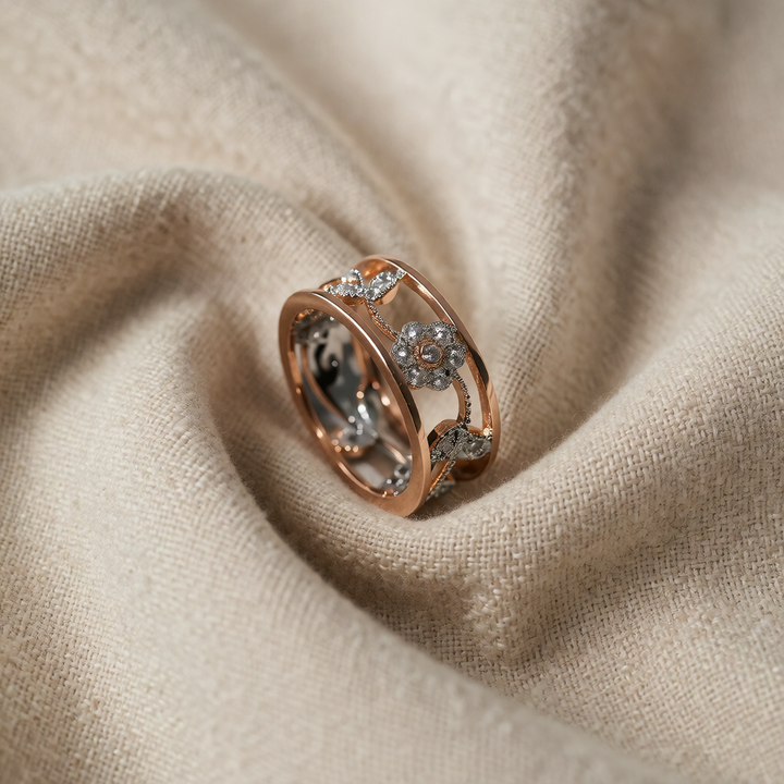Rose Gold Ring Róisín with Crystal Flowers