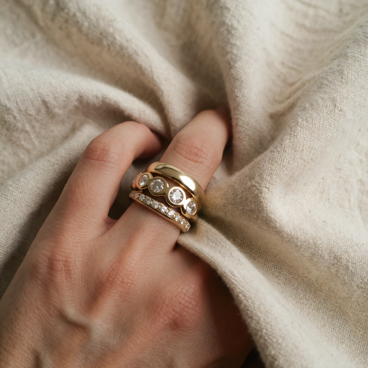 Gold Statement Ring Saoirse with Crystals