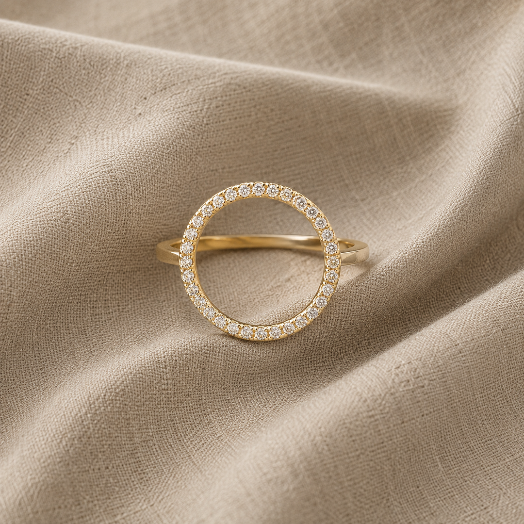 Gold Open Circle Ring Méabh with Zirconia