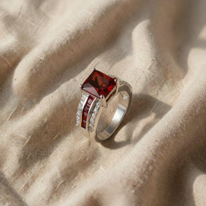 Silver Ring Áine with Ruby