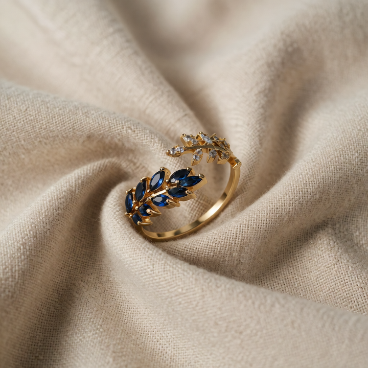 Gold Open Ring Béibhinn with Sapphire and Zirconia