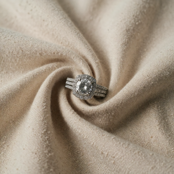 Silver Ring Róisín with Crystal Halo