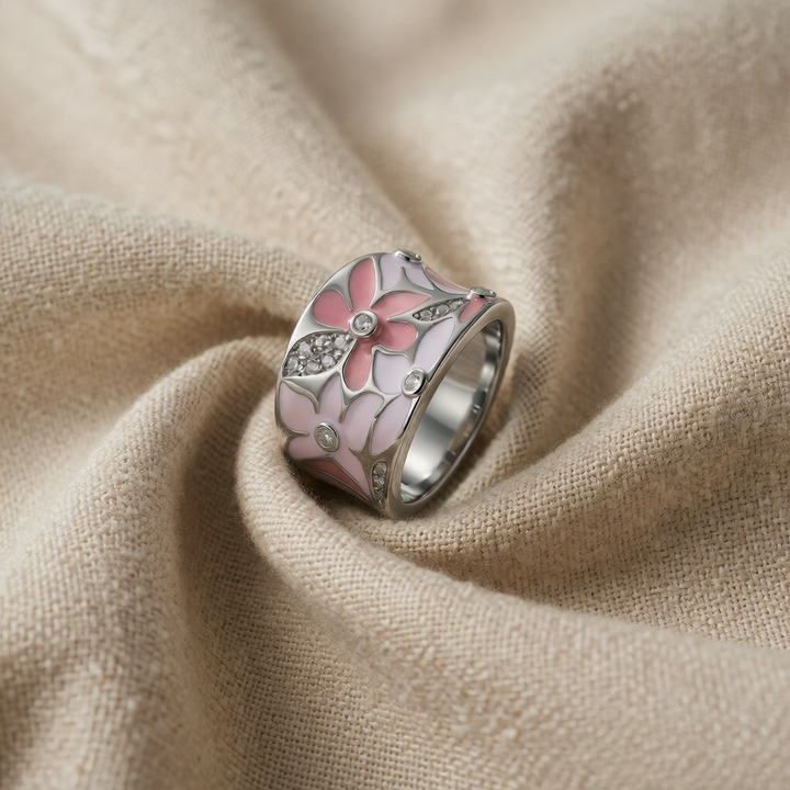 Silver Ring Clíona with Floral Motif
