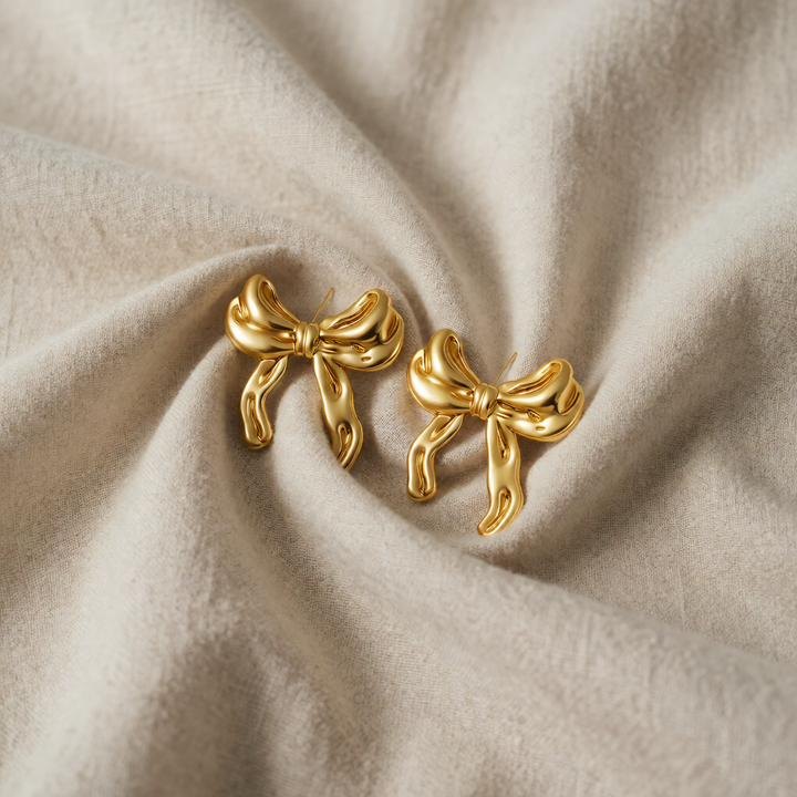 Gold Bow Stud Earrings Ríona