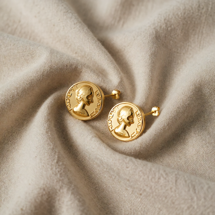 Gold Cameo Stud Earrings Órla