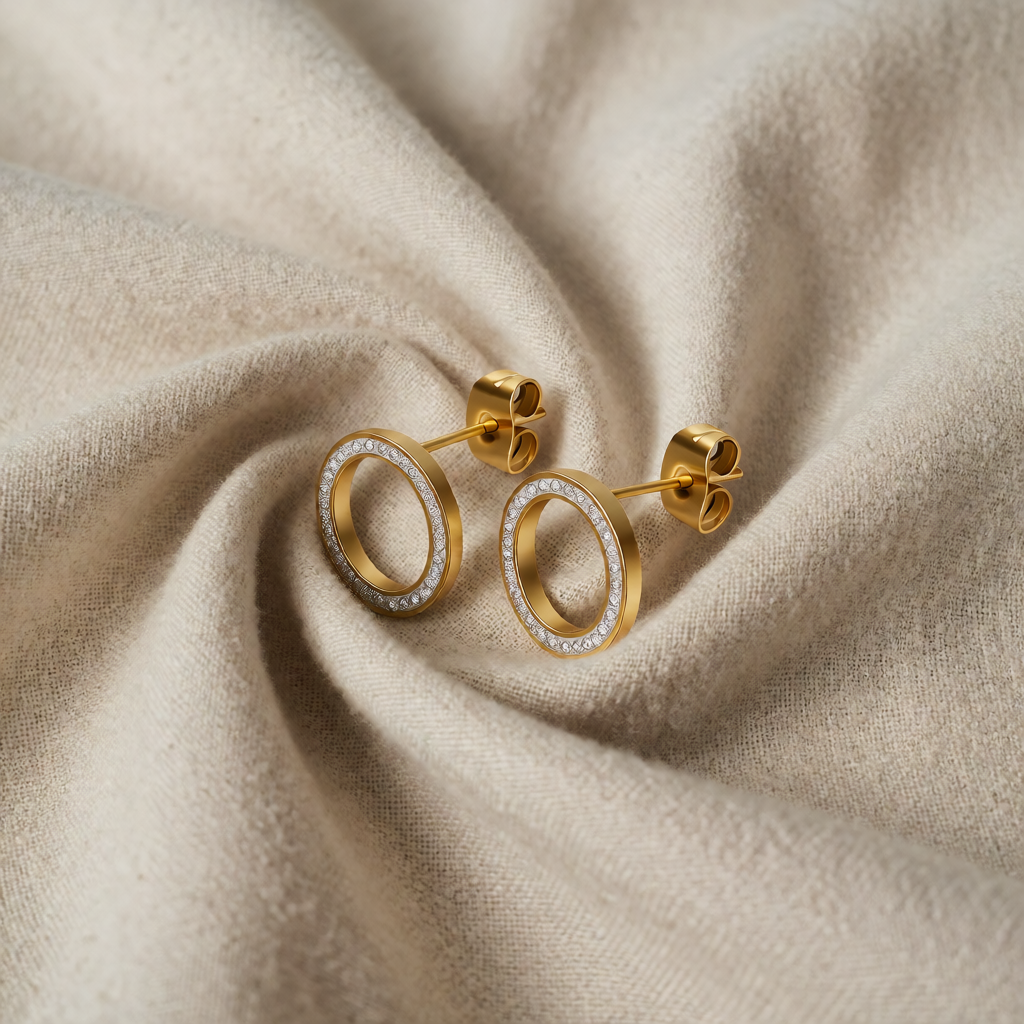 Gold Stud Earrings Méabh with Zirconia Circle