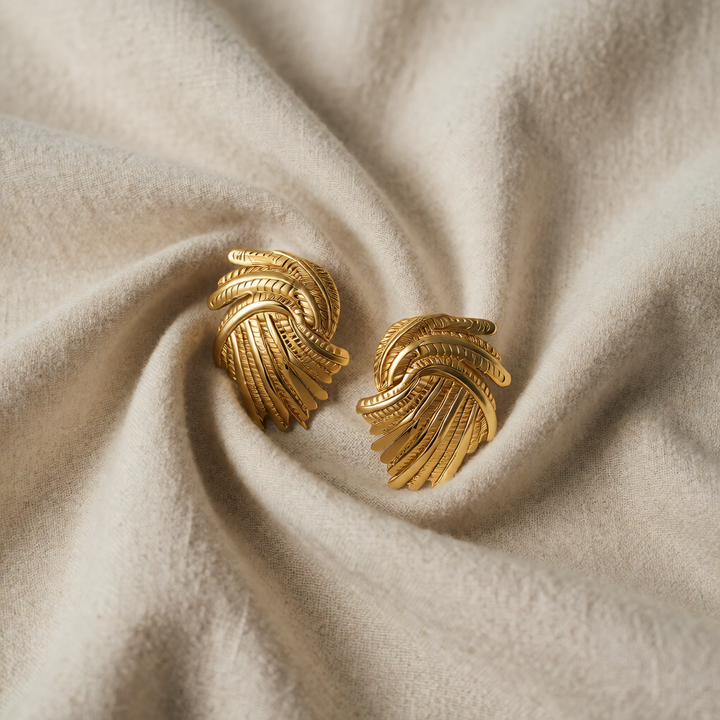 Gold Feather Stud Earrings Róisín