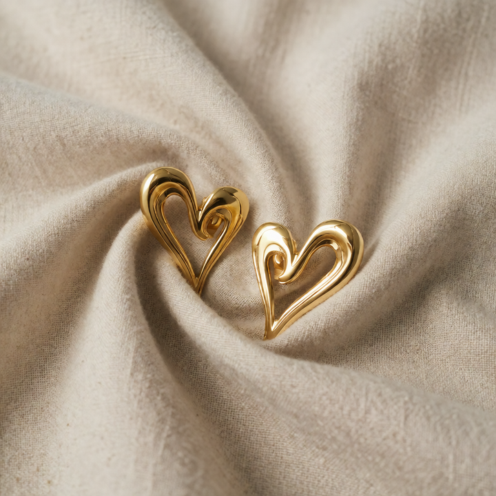 Gold Stud Earrings Muirne with Heart