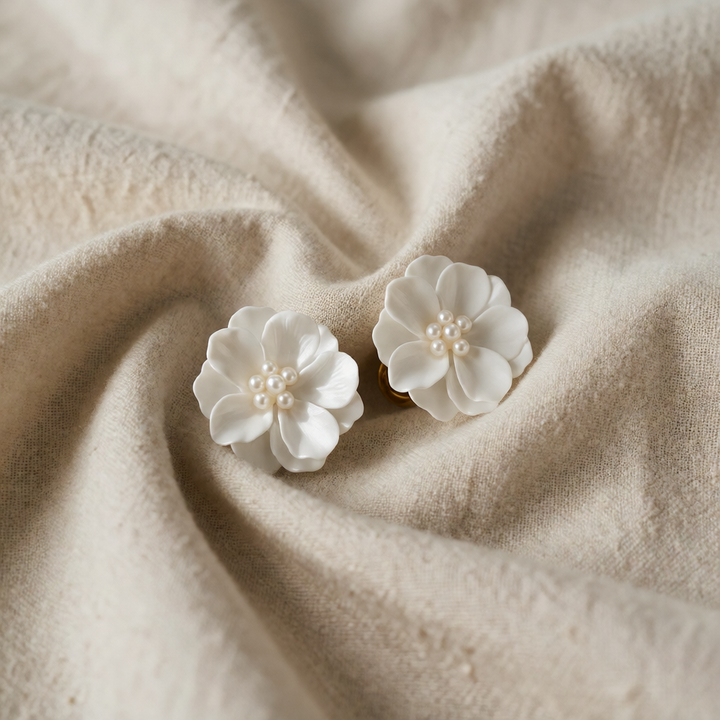 Gold Stud Earrings Gobnait with White Flower and Pearls