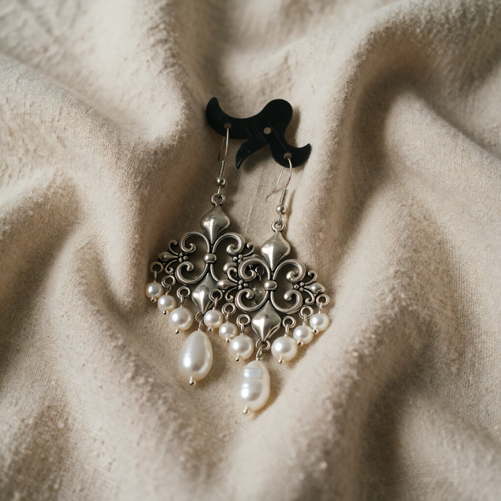 Silver Drop Earrings Fionnuala with Pearls