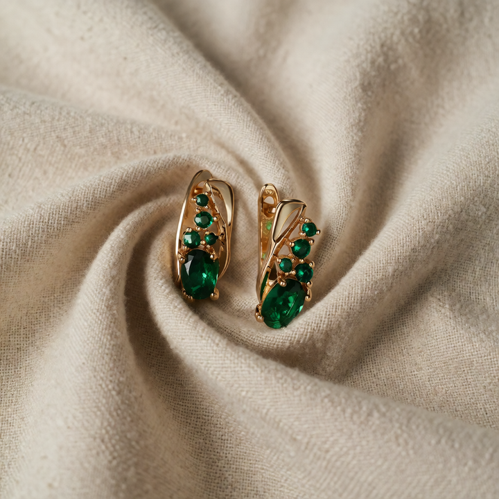 Gold Drop Earrings Fionnuala with Emerald