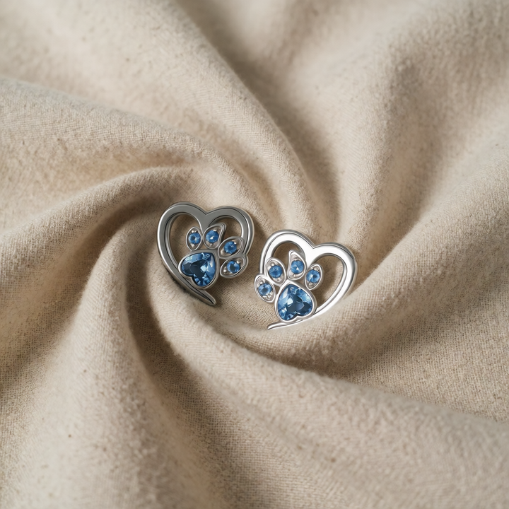 Silver Stud Earrings Órlaith with Heart and Paw