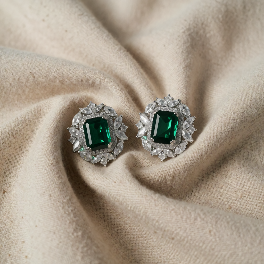 Silver Stud Earrings Sorcha with Emerald