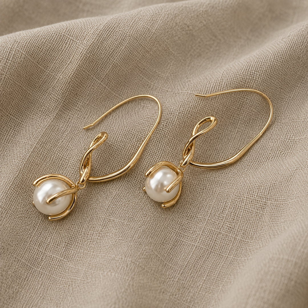 Gold Drop Earrings Cara with Pearl