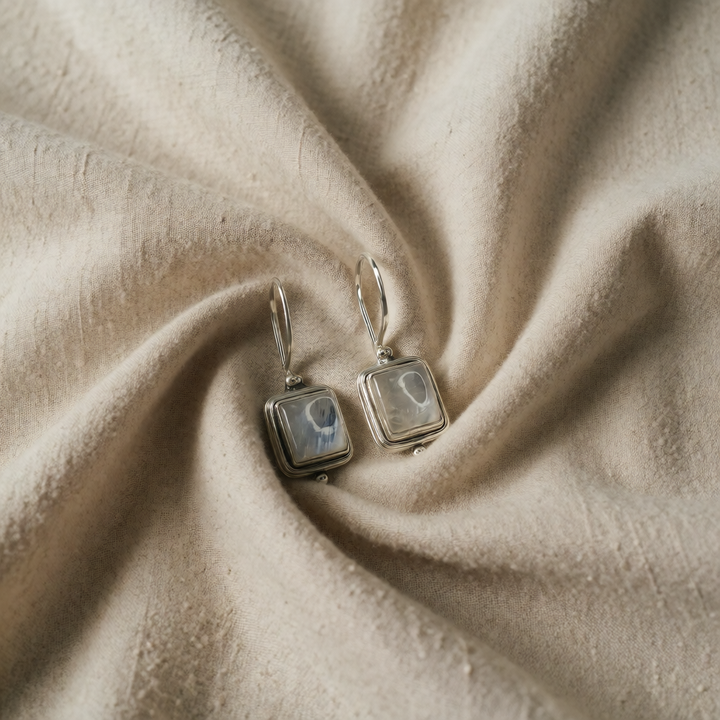 Silver Drop Earrings Killarney with Moonstone