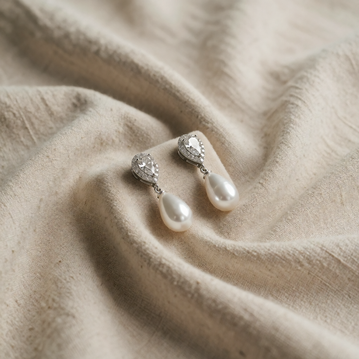 Silver Drop Earrings Saoirse with Pearl and Crystal