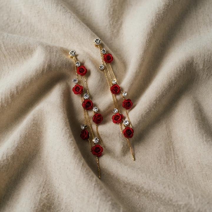 Gold Threader Earrings Béibhinn with Red Roses