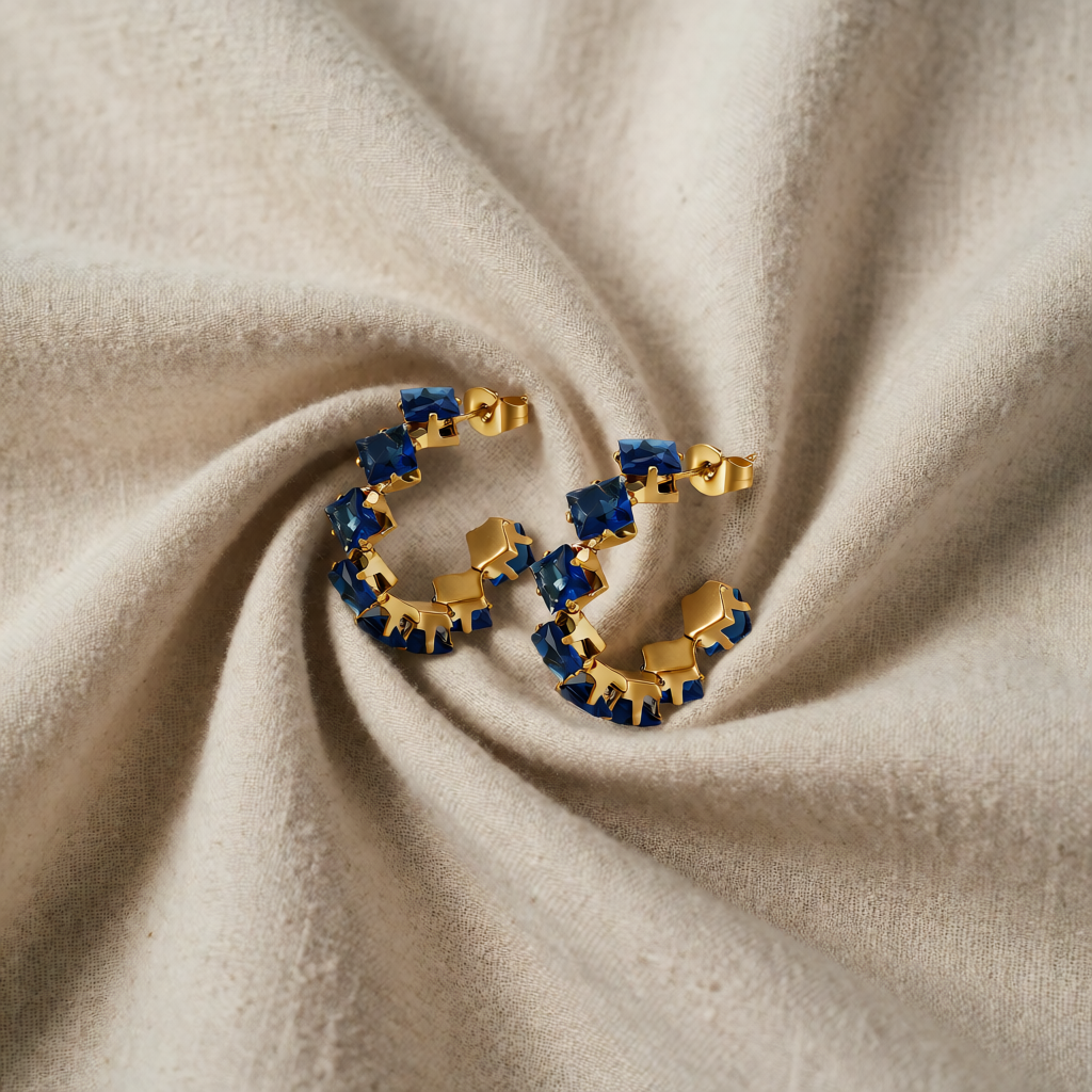 Gold Hoop Earrings Aoife with Sapphire
