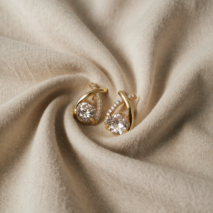 Gold Stud Earrings Órla with Crystal