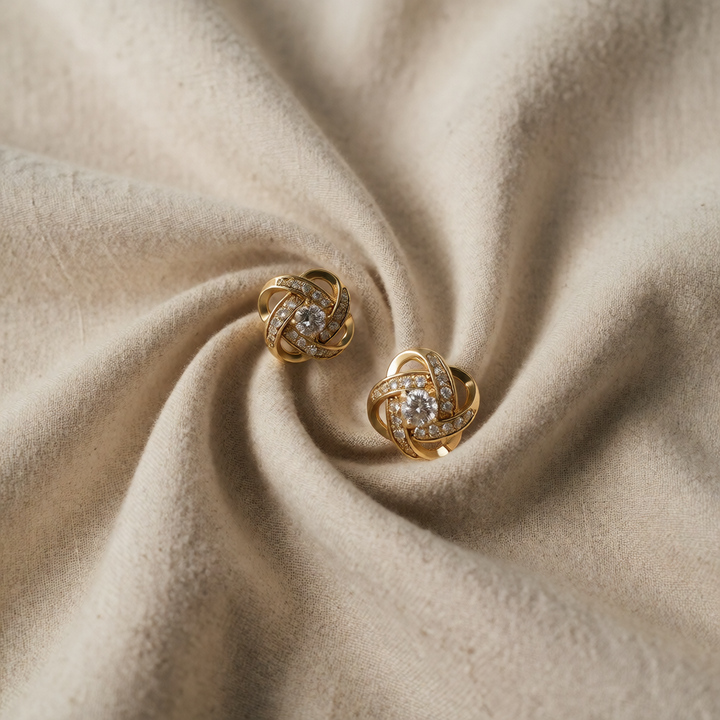Gold Stud Earrings Róisín with Zirconia Knot