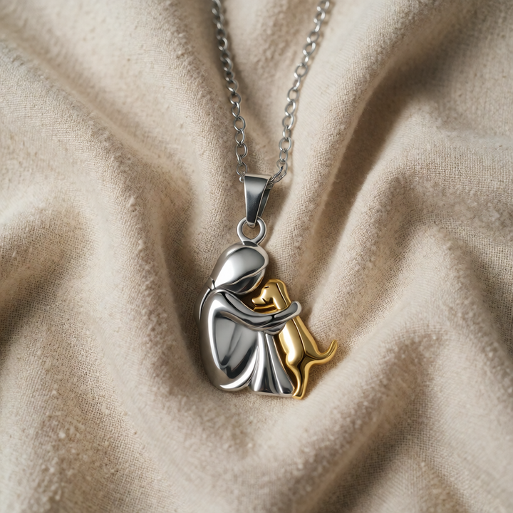 Gold & Silver Necklace Béibhinn with Woman and Dog