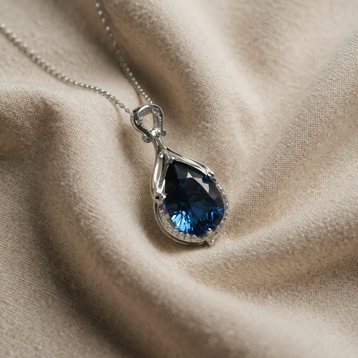 Silver Necklace Clíona with Sapphire Drop