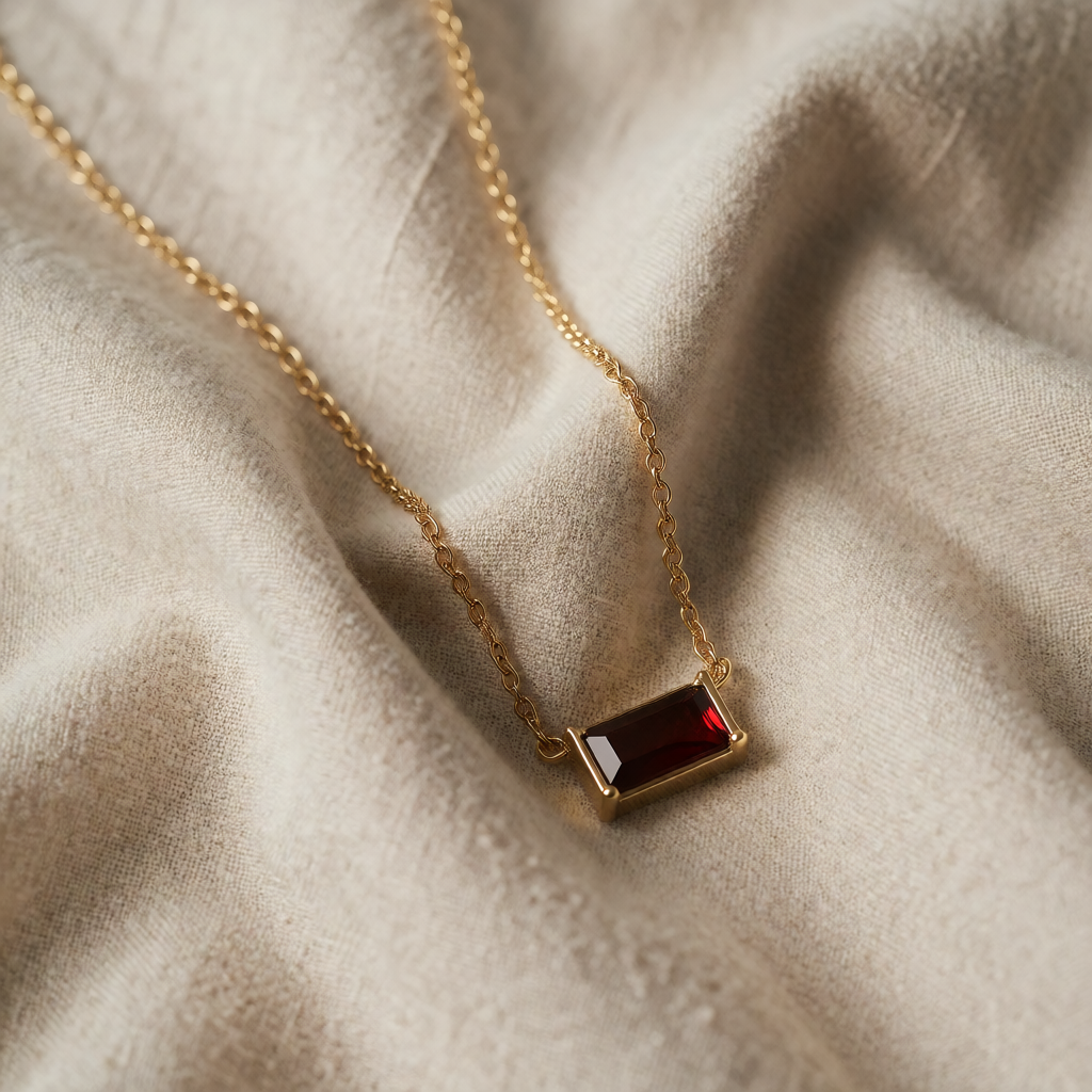 Gold Necklace Niamh with Baguette Ruby