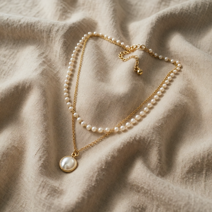 Gold Pearl Necklace Siobhán with Coin Pendant