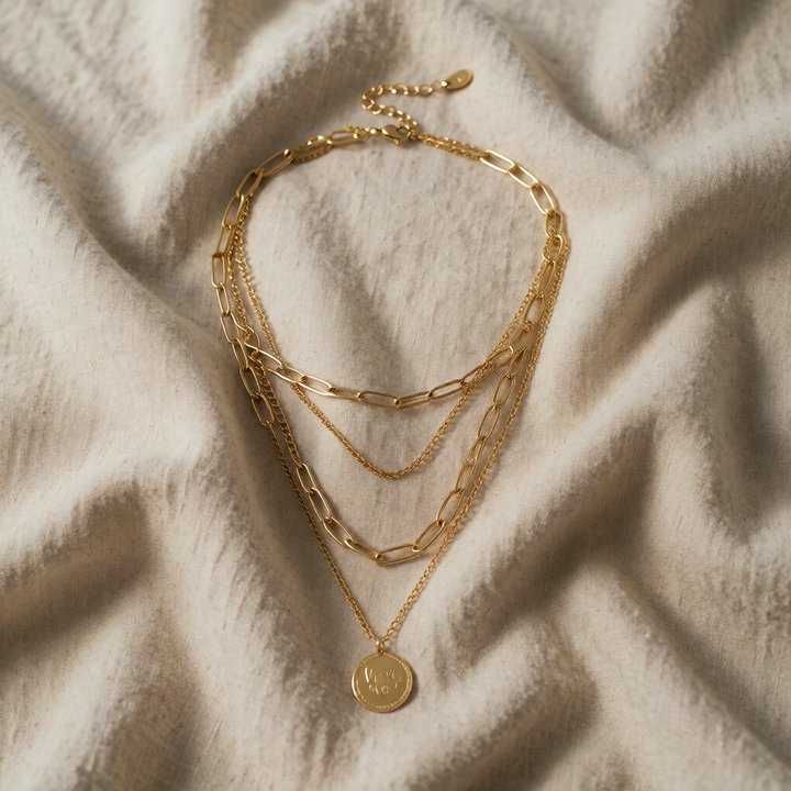 Gold Layered Necklace Saoirse with Coin Pendant