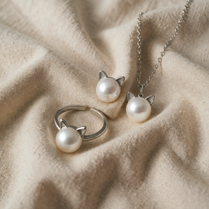 Silver Necklace Set Órla with Pearl Cat Motif