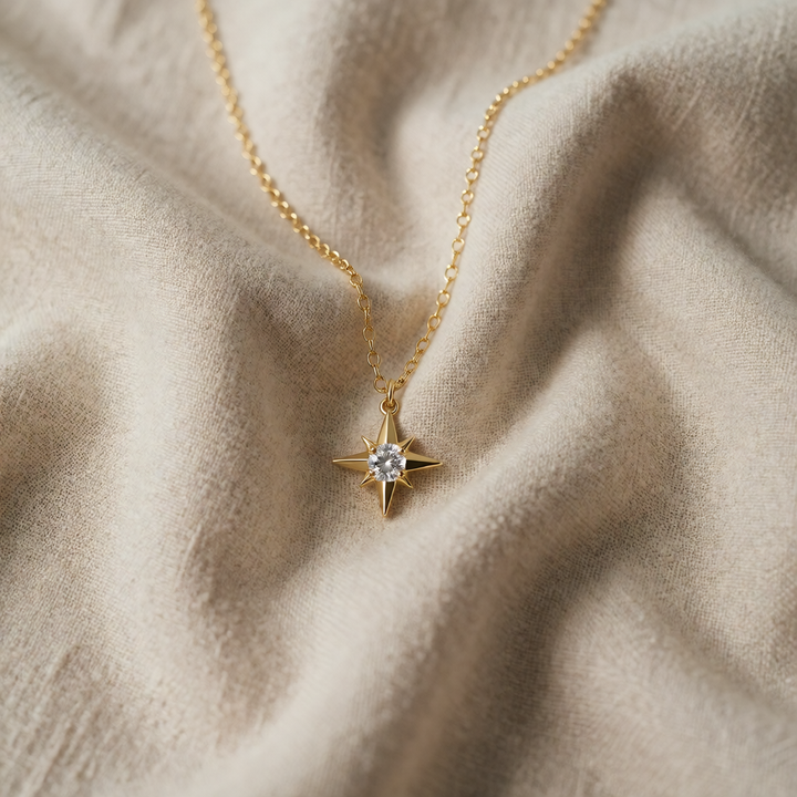 Gold Necklace Sorcha with Star and Zirconia