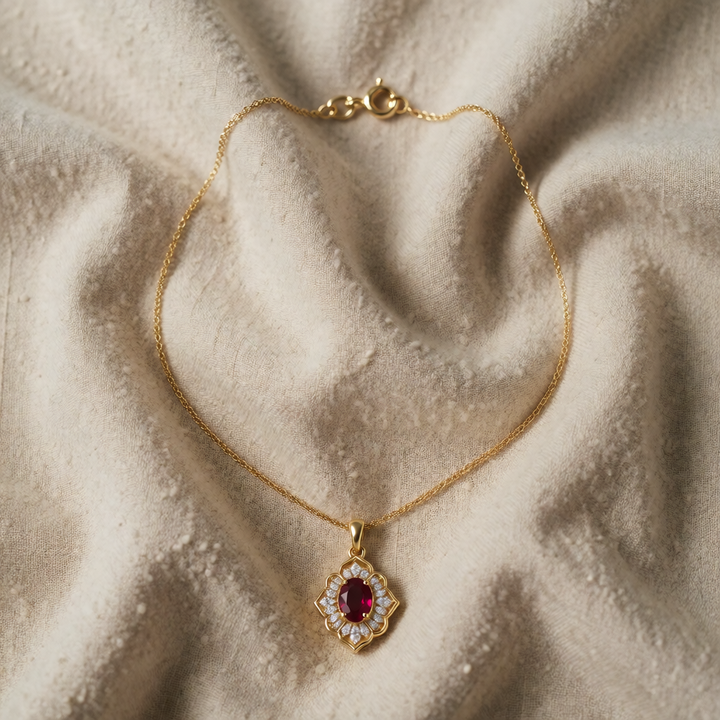 Gold Necklace Órlaith with Ruby Blossom