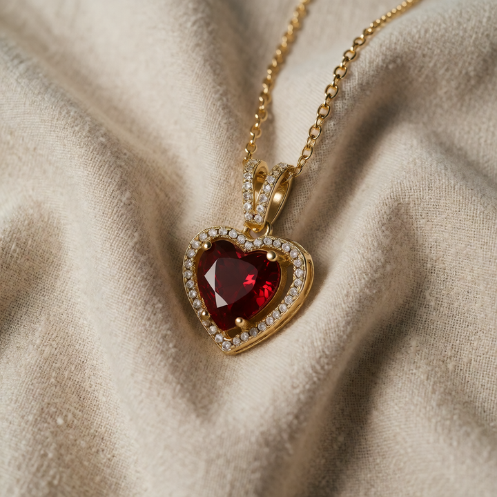 Gold Necklace Clíona with Ruby Heart