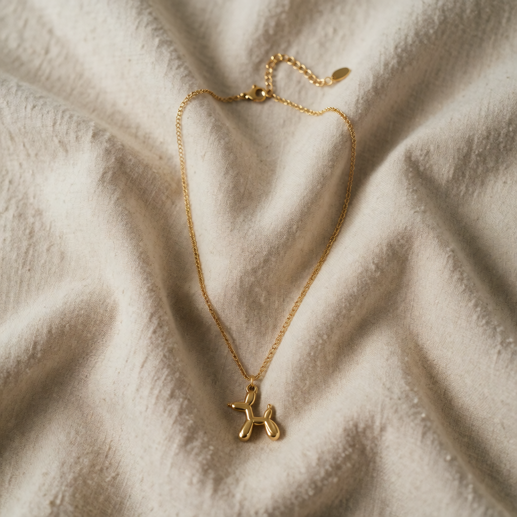 Gold Necklace Fionnuala with Balloon Dog