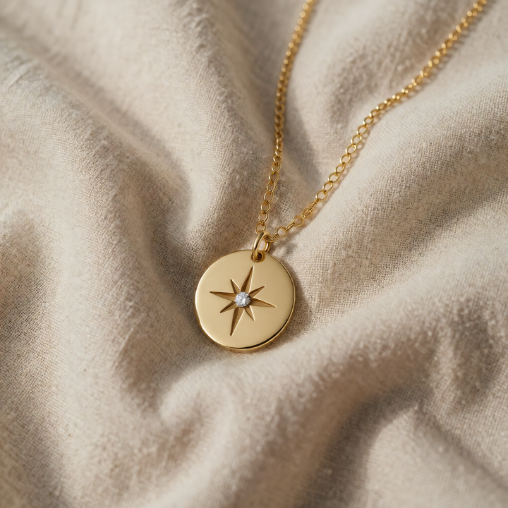 Gold Necklace Aoibhinn with Star Motif