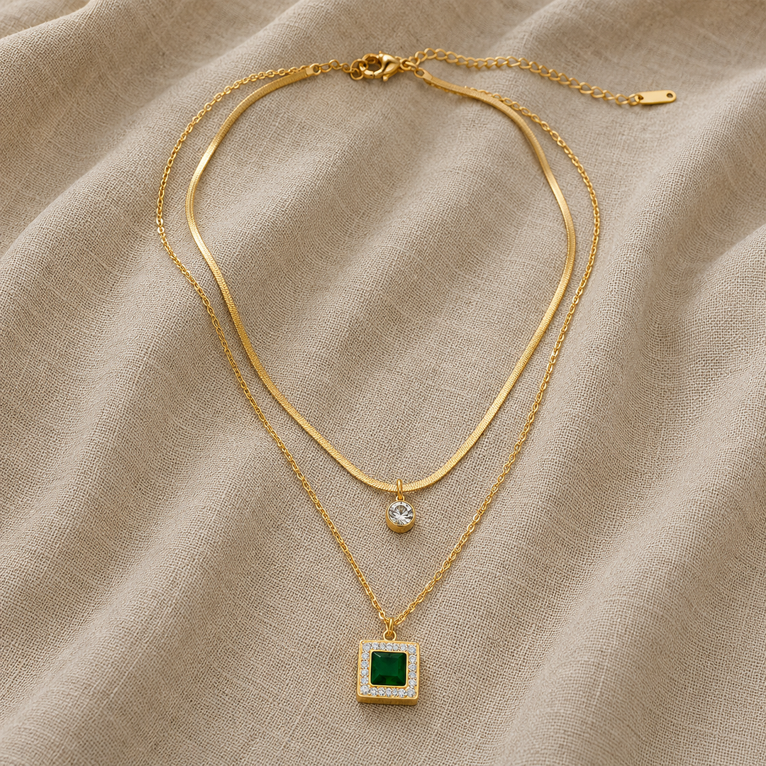 Gold Layered Necklace Fionnuala with Emerald