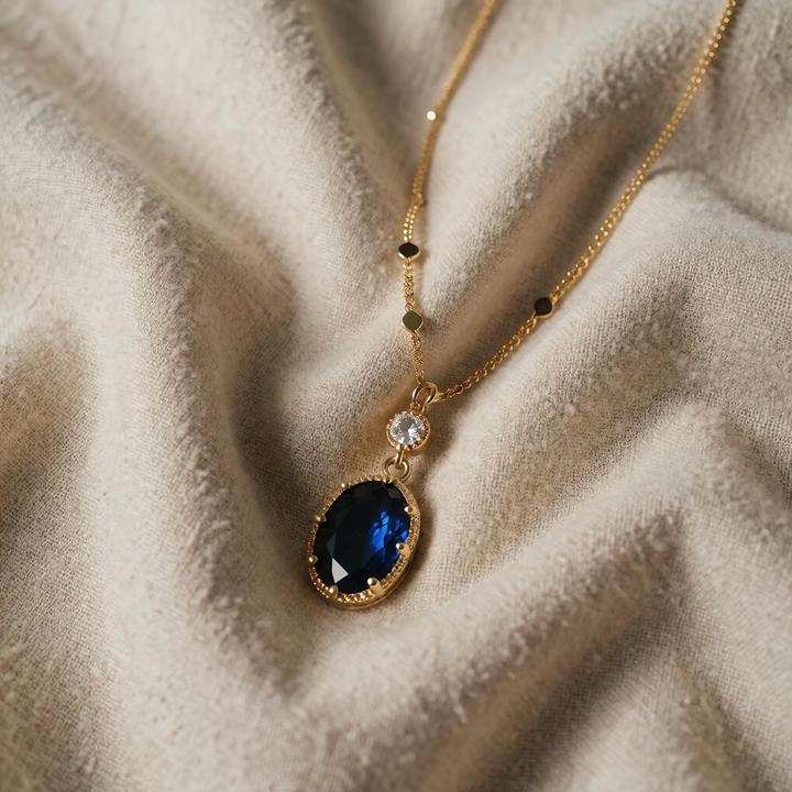 Gold Necklace Sadhbh with Sapphire and Zirconia