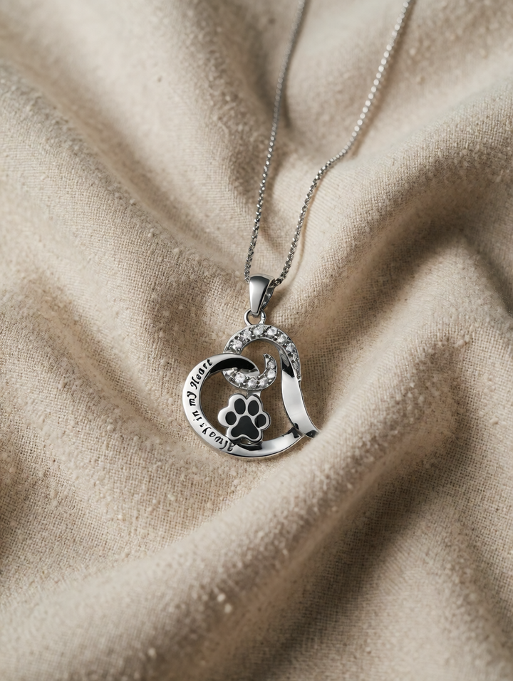 Silver Necklace Aoife with Paw Print