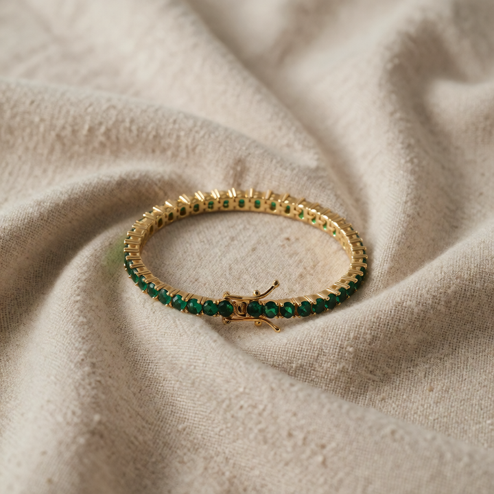 Gold Tennis Bracelet Niamh with Emerald