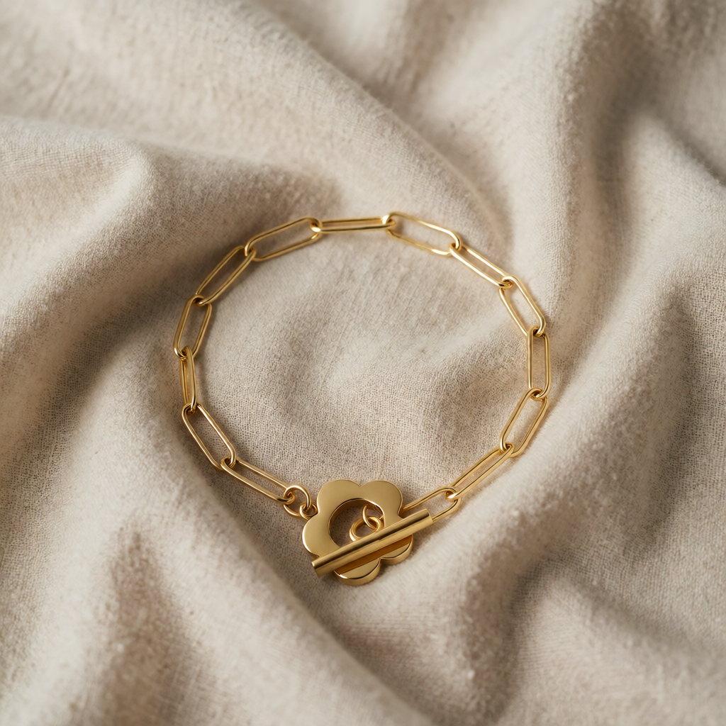 Gold Chain Bracelet Caoimhe with Flower Clasp