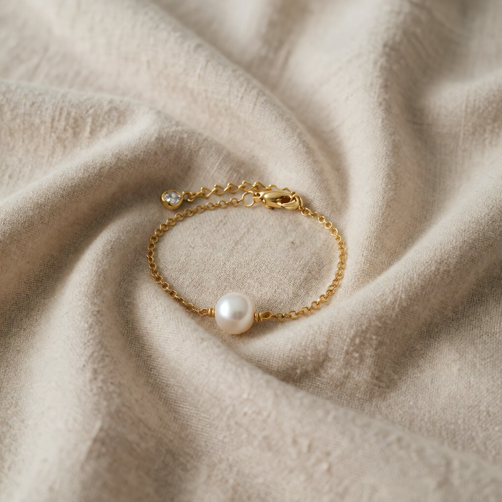 Gold Pearl Bracelet Niamh