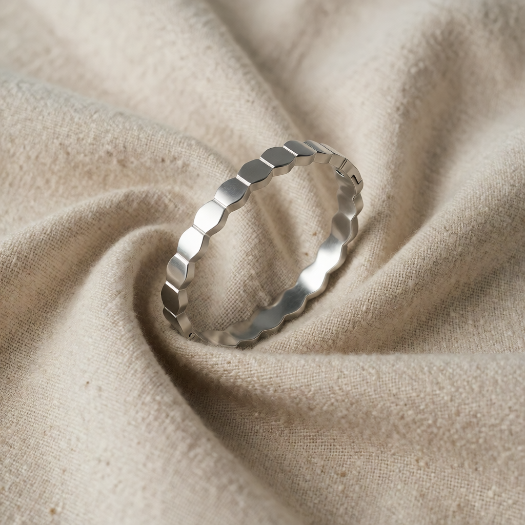 Silver Bangle Bracelet Róisín