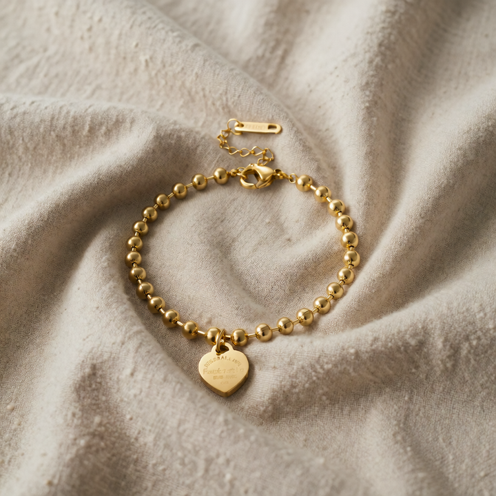Gold Beaded Bracelet Sadhbh with Heart Charm