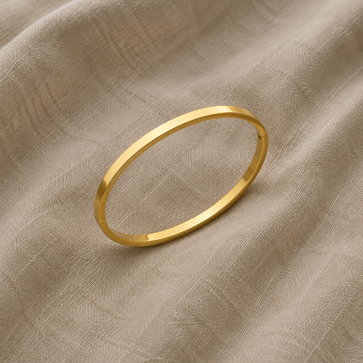 Gold Bangle Éabha