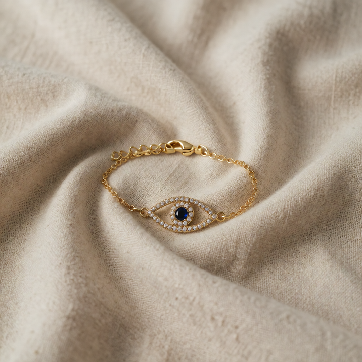 Gold Chain Bracelet Nuala with Evil Eye