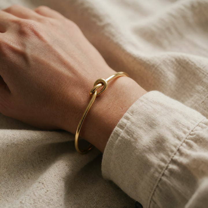 Gold Cuff Bracelet Eabha with Love Knot