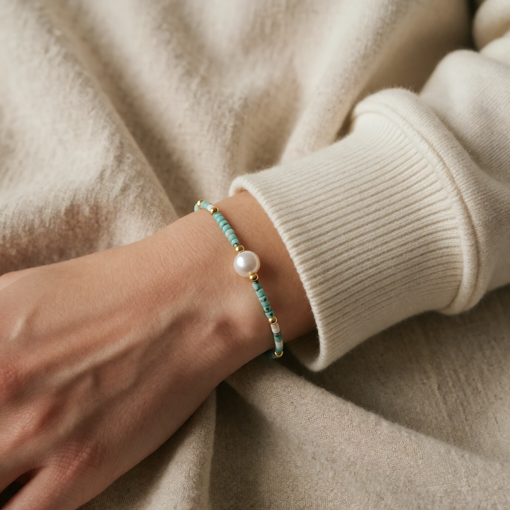 Gold Beaded Bracelet Muirne with Turquoise and Pearl